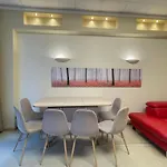 75M2 Stylish Comfort Cafe Next Door In Quiet Riga