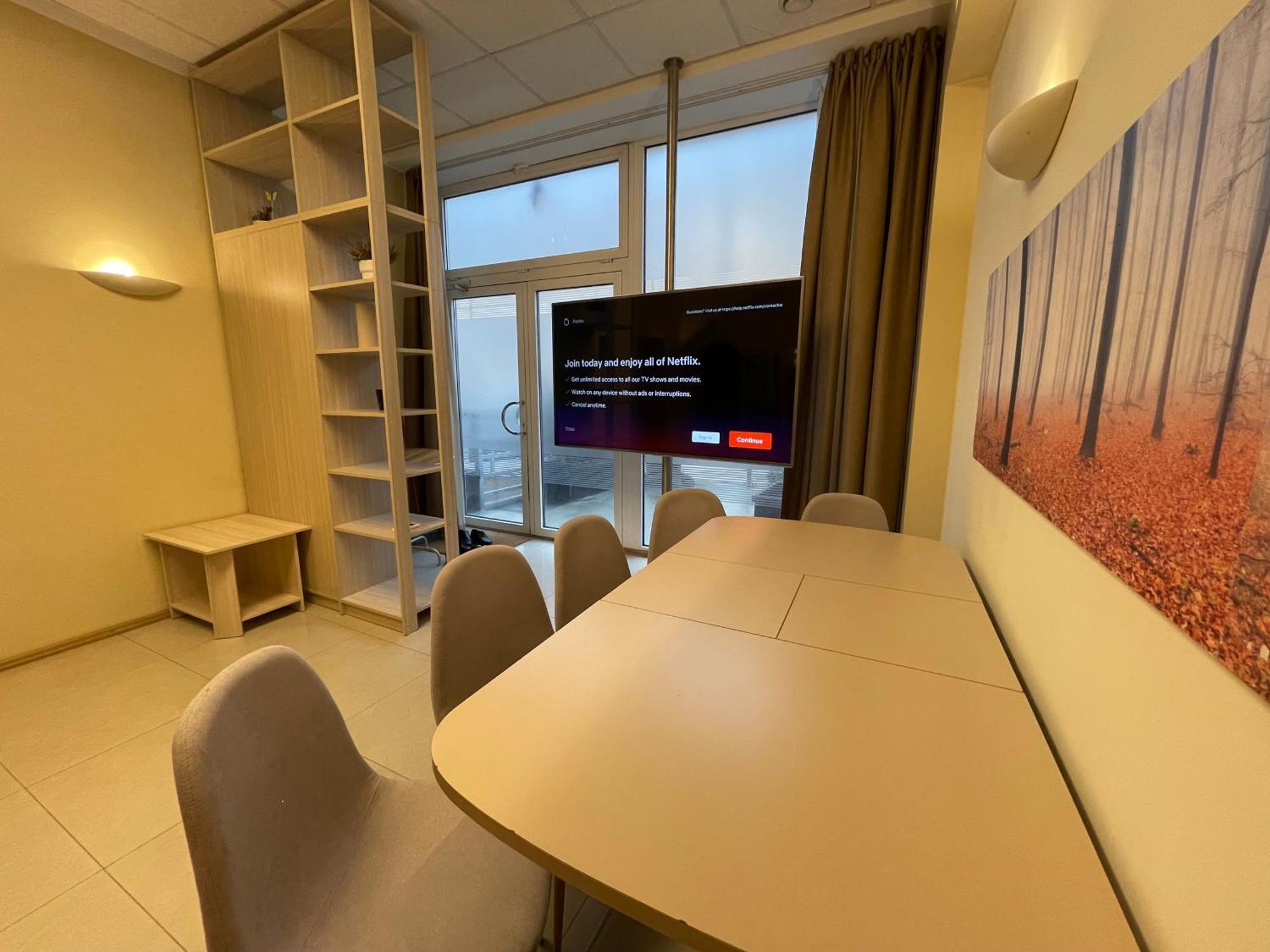 75m2 Stylish Comfort Cafe Next Door In Quiet Appartement Riga