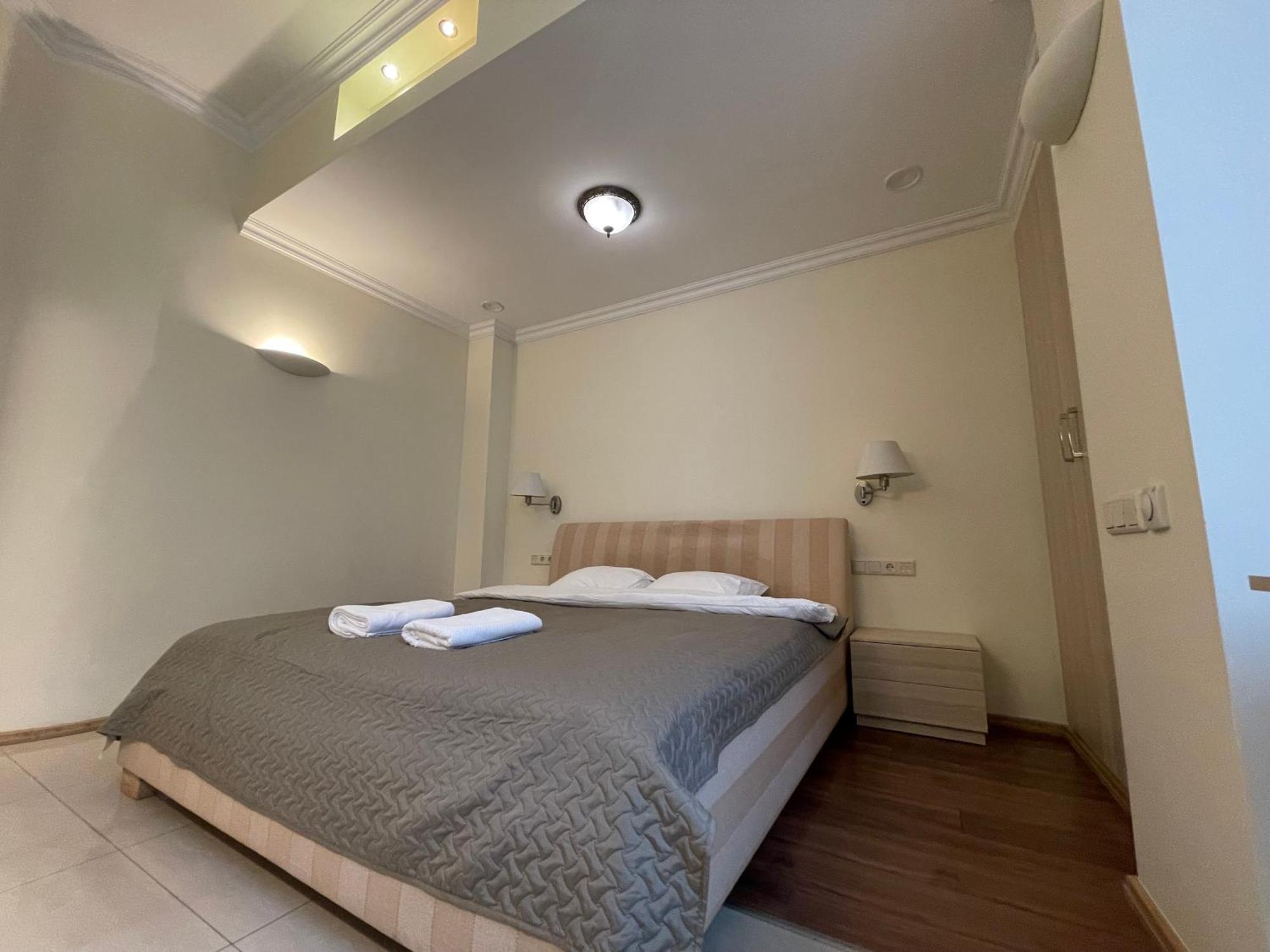 75m2 Stylish Comfort Cafe Next Door In Quiet Appartement