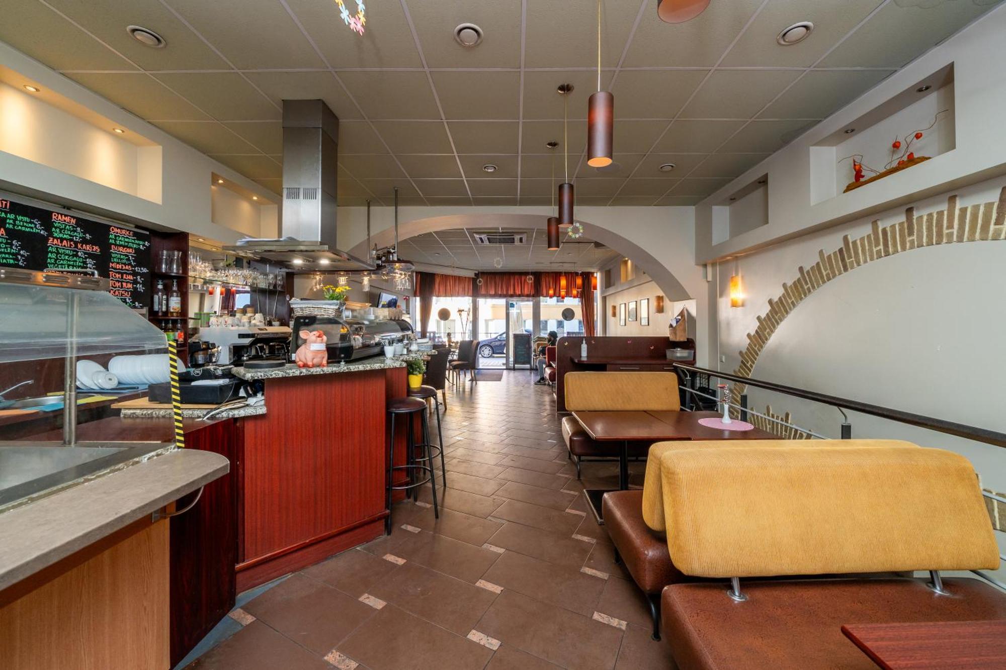 75m2 Stylish Comfort Cafe Next Door In Quiet