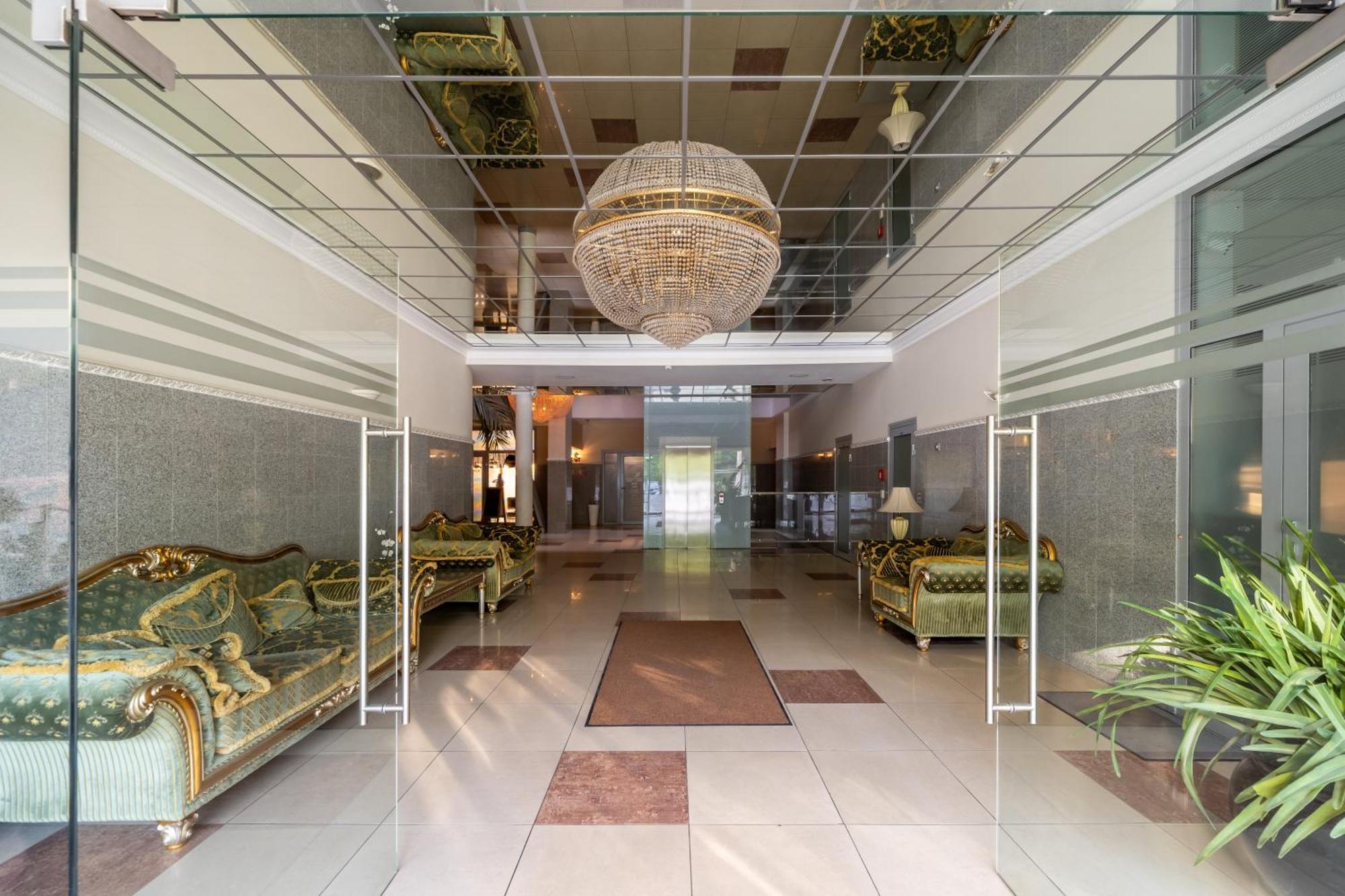 75m2 Stylish Comfort Cafe Next Door In Quiet Appartement *