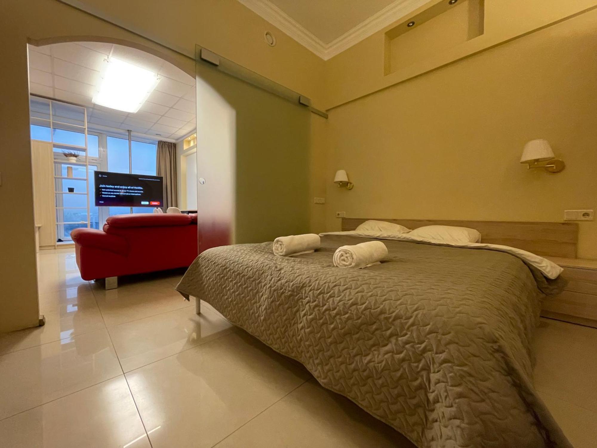 75m2 Stylish Comfort Cafe Next Door In Quiet Appartement Riga